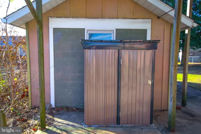 524 RIVER DR, Westville, NJ 08093