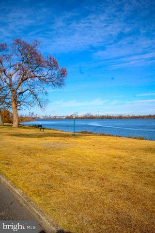 524 RIVER DR, Westville, NJ 08093