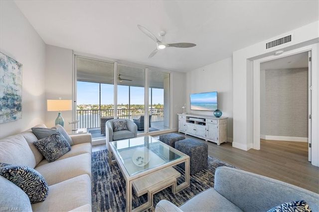 410 Flagship DR 601, Naples, FL 34108