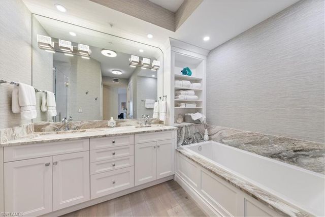 410 Flagship DR 601, Naples, FL 34108