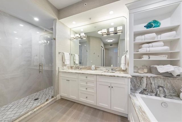 410 Flagship DR 601, Naples, FL 34108