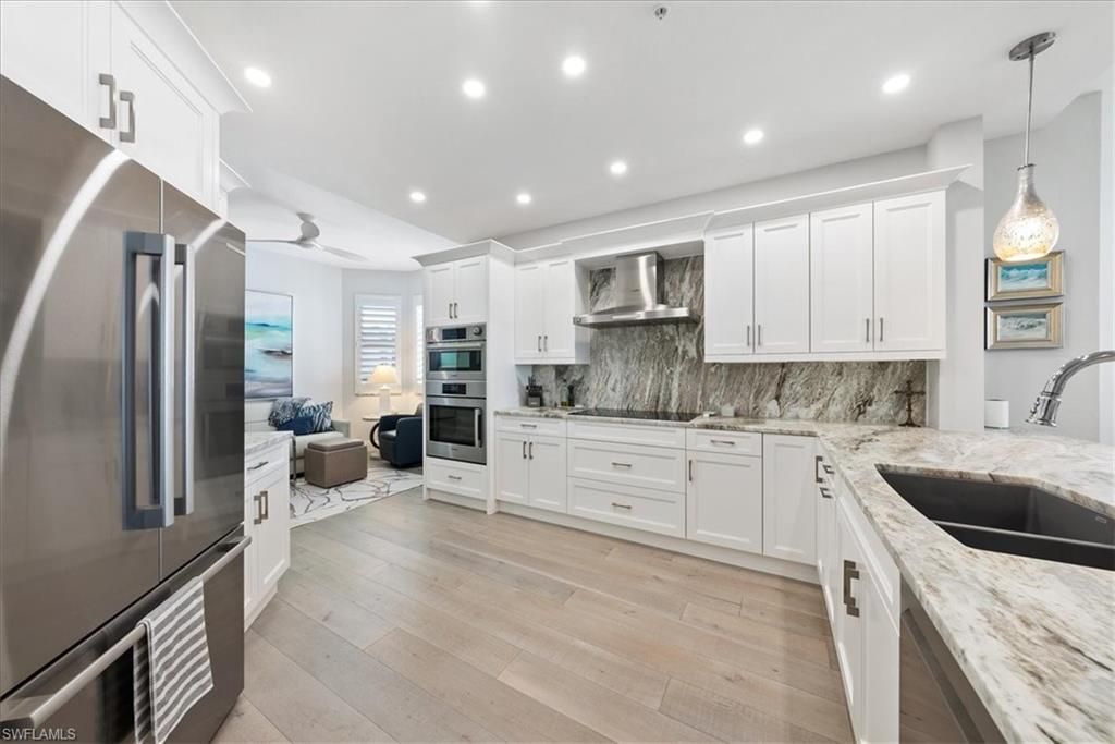 410 Flagship DR 601, NAPLES, FL 34108 — photo 5