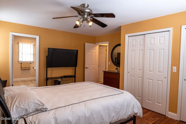 15 Frances Lane, Bethlehem, NY 12203