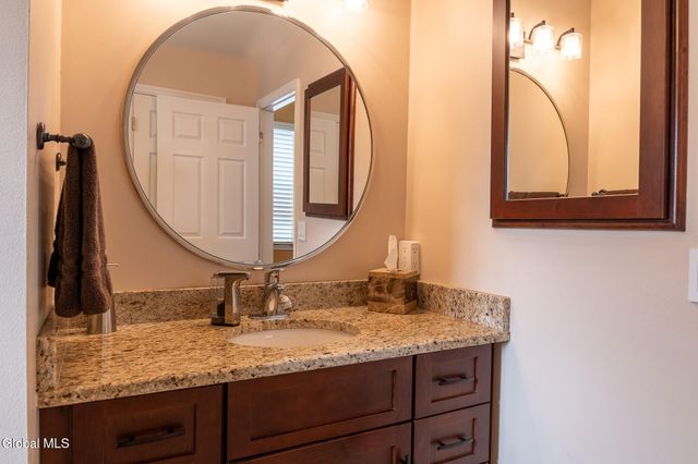 15 Frances Lane, Bethlehem, NY 12203