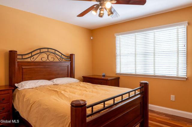 15 Frances Lane, Bethlehem, NY 12203