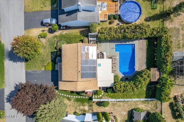 15 Frances Lane, Bethlehem, NY 12203