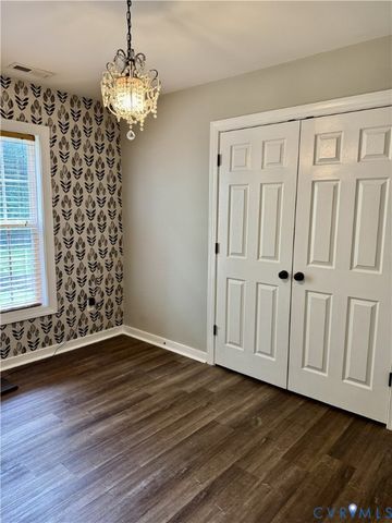 11713 Leiden Ln, Midlothian, VA 23112