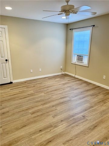 11713 Leiden Ln, Midlothian, VA 23112