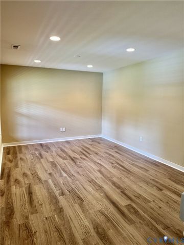 11713 Leiden Ln, Midlothian, VA 23112