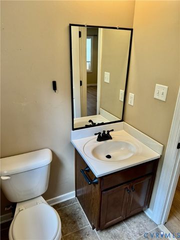 11713 Leiden Ln, Midlothian, VA 23112