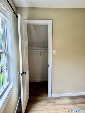 11713 Leiden Ln, Midlothian, VA 23112