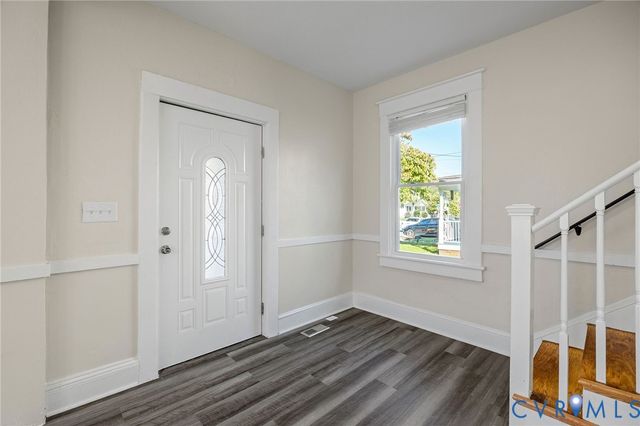 623 Colonial Ave, Colonial Heights, VA 23834