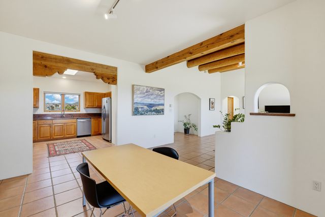 11 Descanso Road, Santa Fe, NM 87508