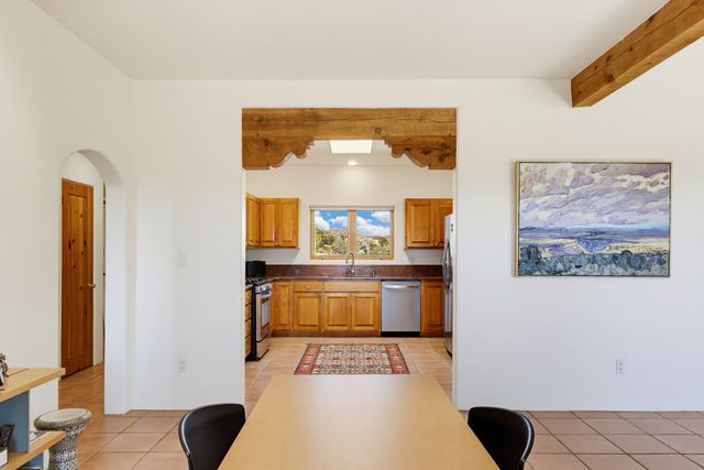 11 Descanso Road, Santa Fe, NM 87508