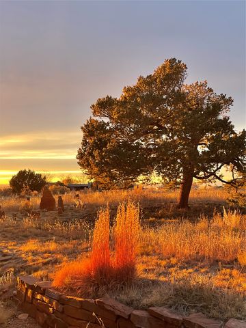 11 Descanso Road, Santa Fe, NM 87508