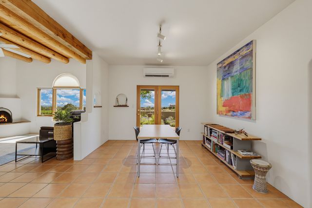 11 Descanso Road, Santa Fe, NM 87508