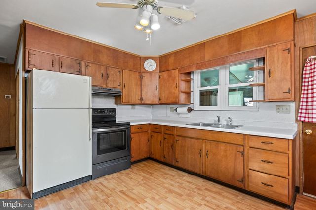 705 HARTMAN AVE, Temple, PA 19560