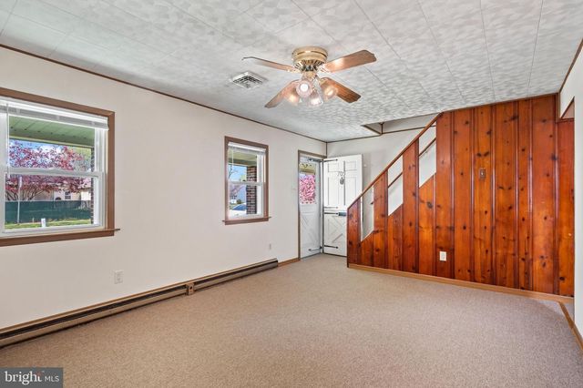 705 HARTMAN AVE, Temple, PA 19560