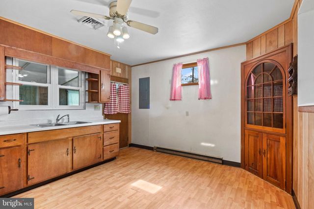 705 HARTMAN AVE, Temple, PA 19560