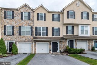 34 LUKENS DR, Coatesville, PA 19320