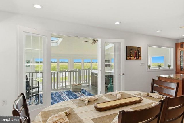 180 COUNTRY CLUB BLVD, Tuckerton, NJ 08087
