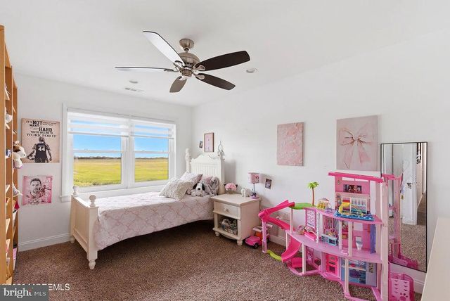180 COUNTRY CLUB BLVD, Tuckerton, NJ 08087