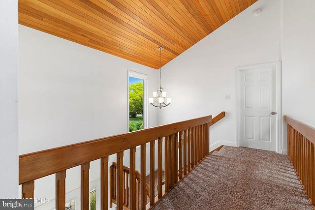 180 COUNTRY CLUB BLVD, Tuckerton, NJ 08087