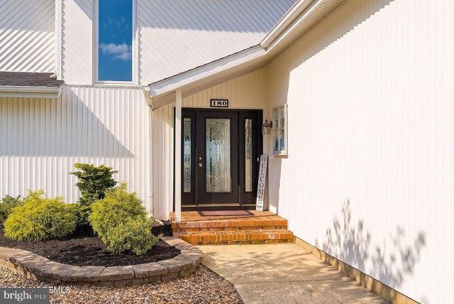 180 COUNTRY CLUB BLVD, Tuckerton, NJ 08087