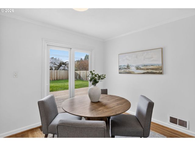 7343 N HURST Ave, Portland, OR 97203