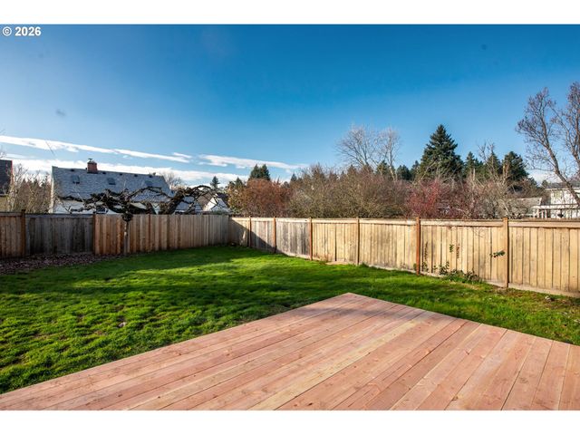 7343 N HURST Ave, Portland, OR 97203