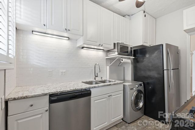 2112 Crescent Avenue 3, Charlotte, NC 28207