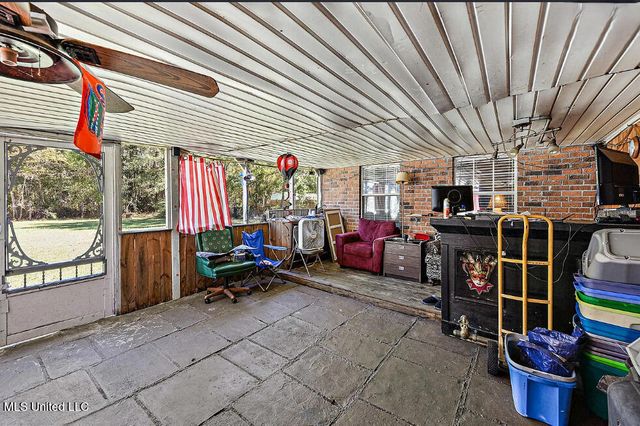 1540 Waveland Avenue, Waveland, MS 39576