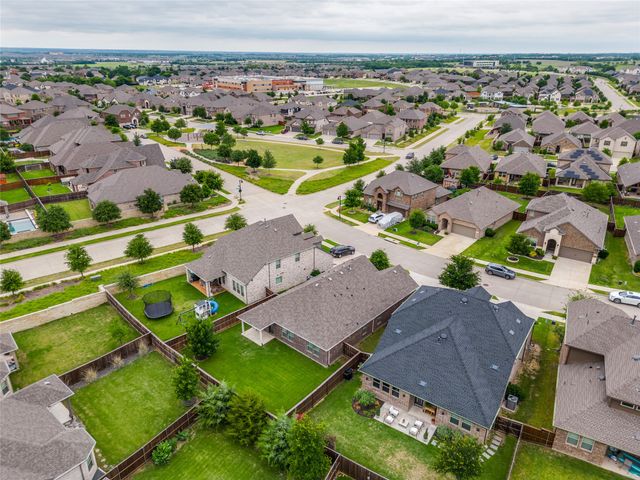 925 Royal Lane, Celina, TX 75009