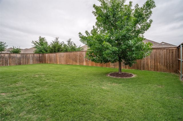 925 Royal Lane, Celina, TX 75009