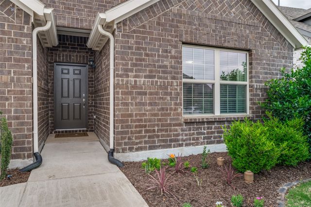 925 Royal Lane, Celina, TX 75009