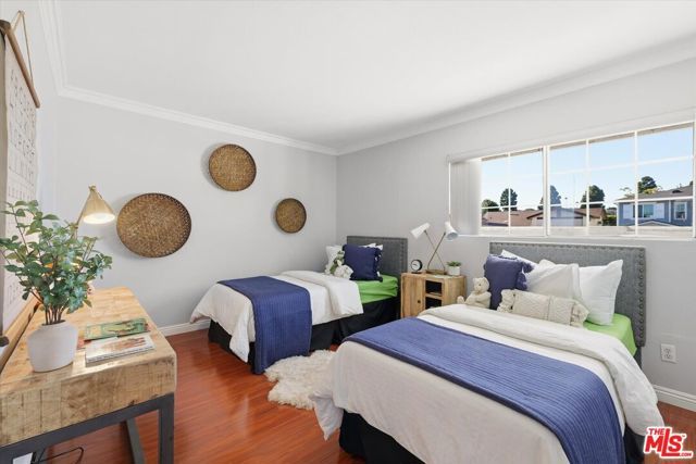 3010 Stoner Avenue, Los Angeles, CA 90066