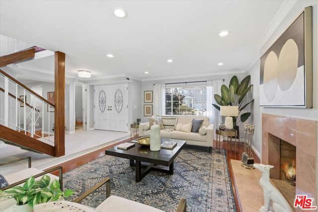 3010 Stoner Avenue, Los Angeles, CA 90066