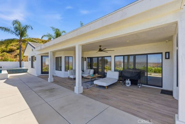 30931 Blackhorse, Canyon Lake, CA 92587