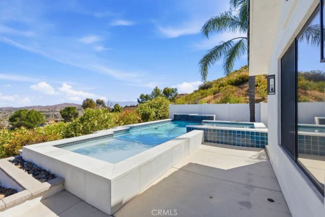 30931 Blackhorse, Canyon Lake, CA 92587