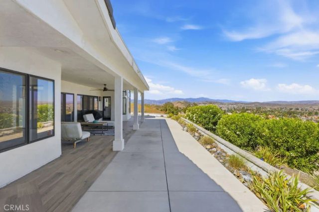 30931 Blackhorse, Canyon Lake, CA 92587