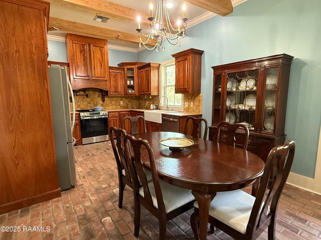 2089 Main Highway, Arnaudville, LA 70512