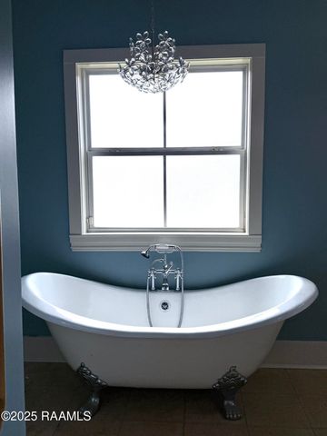 2089 Main Highway, Arnaudville, LA 70512