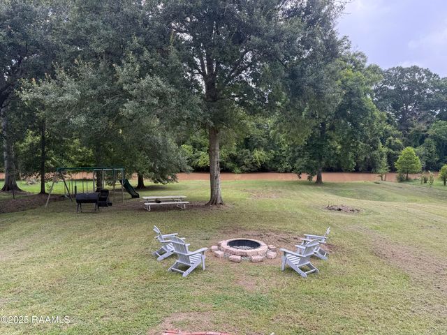 2089 Main Highway, Arnaudville, LA 70512