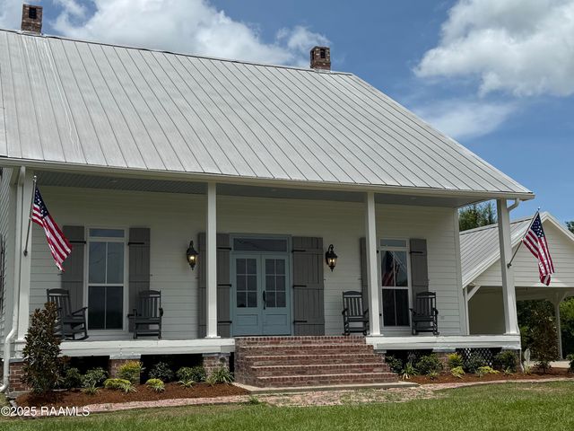 2089 Main Highway, Arnaudville, LA 70512