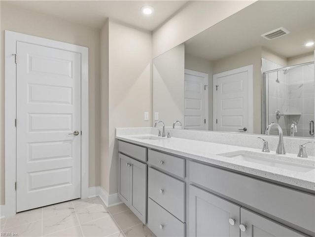 2110 Wentworth XING, Smithfield, VA 23430