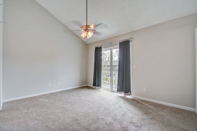 8016 Thelen Street, North Charleston, SC 29406