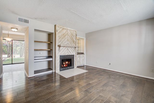 8016 Thelen Street, North Charleston, SC 29406