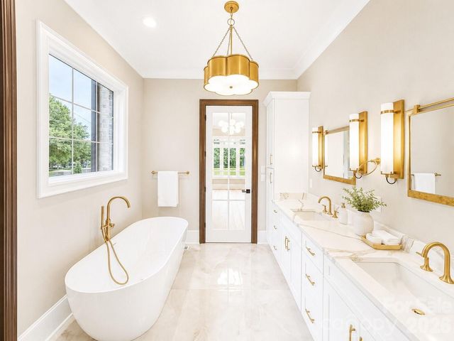 4828 Walker Road, Charlotte, NC 28211