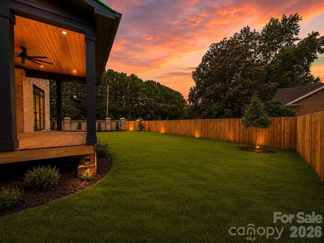 4828 Walker Road, Charlotte, NC 28211