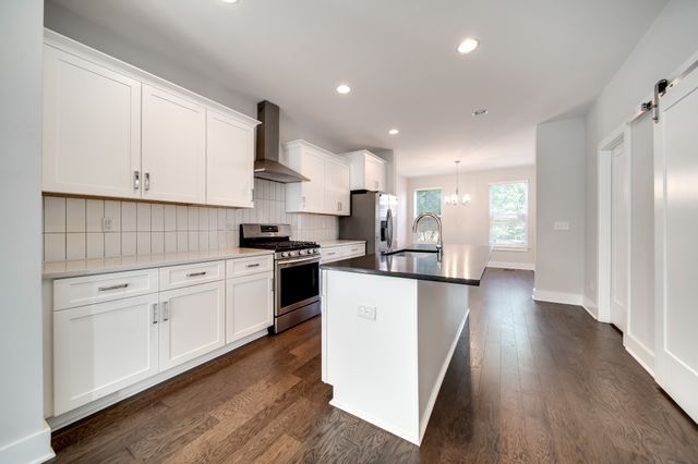 704 Tral St, Nashville, TN 37208